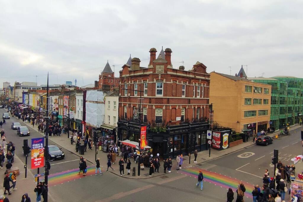 Cyber-Art Studio In Camden London Luaran gambar